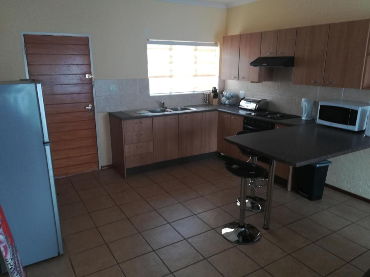 Clivia Crescent Apartamento Krugersdorp Exterior foto